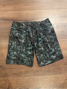 Lululemon | Current State Board Short 9”